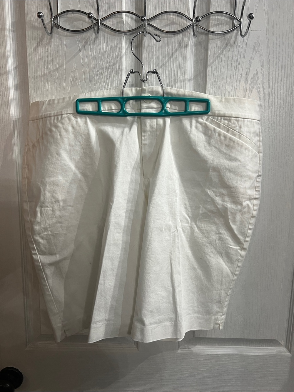 Coldwater Creek White Tailored Bermuda Shorts